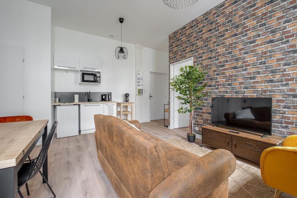 Grand Appartement «  City » Spacieux Et Moderne Saint-Etienne  Bagian luar foto