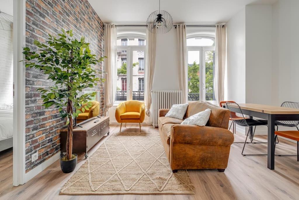 Grand Appartement «  City » Spacieux Et Moderne Saint-Etienne  Bagian luar foto