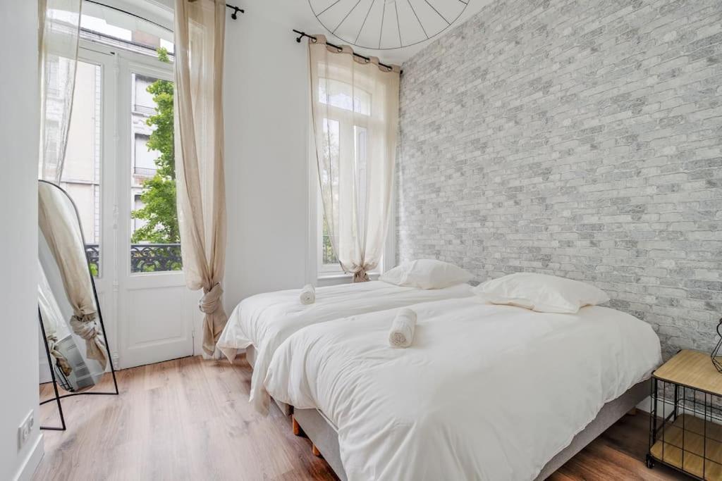 Grand Appartement «  City » Spacieux Et Moderne Saint-Etienne  Bagian luar foto